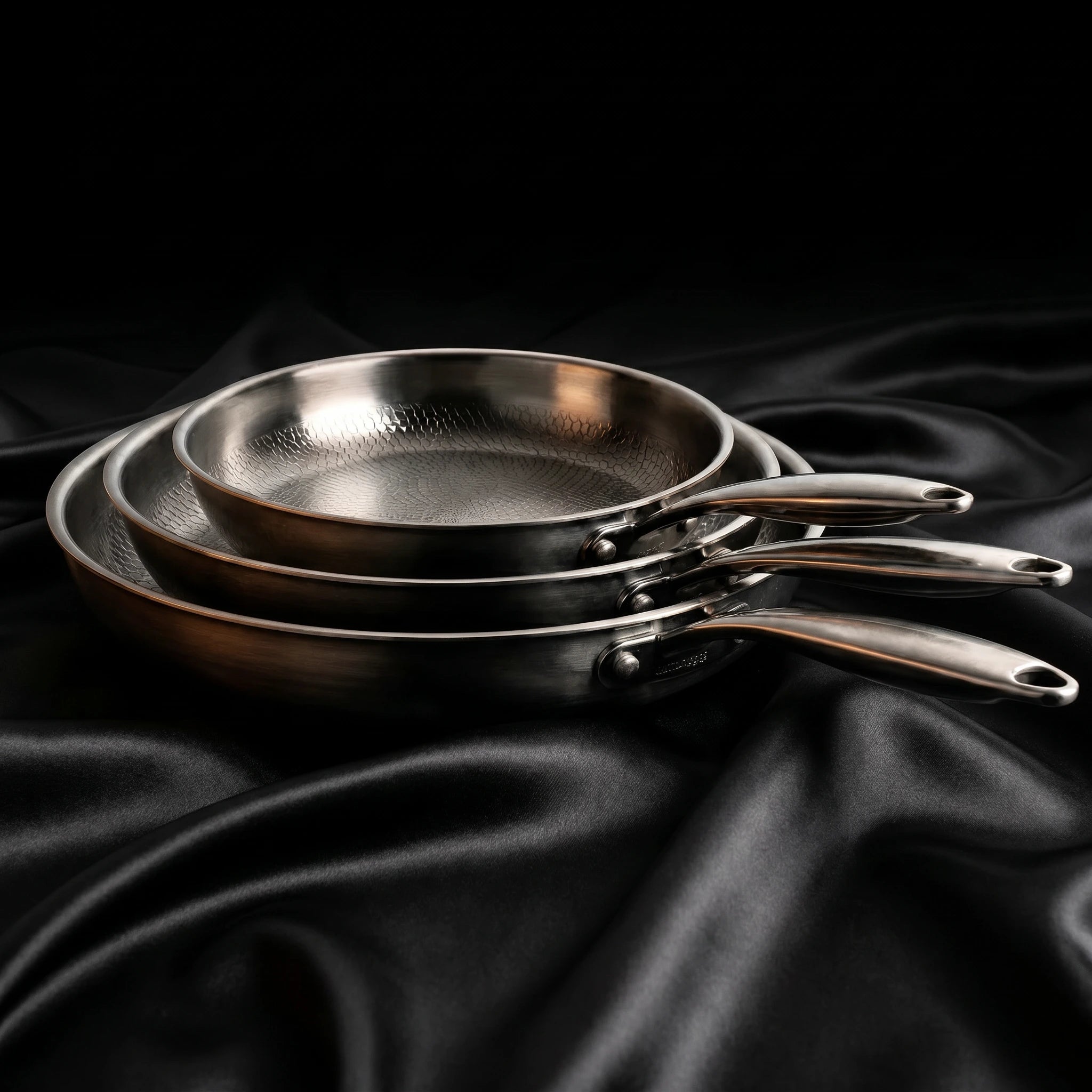 Hand-Hammered Titanium Pan - 3-piece set