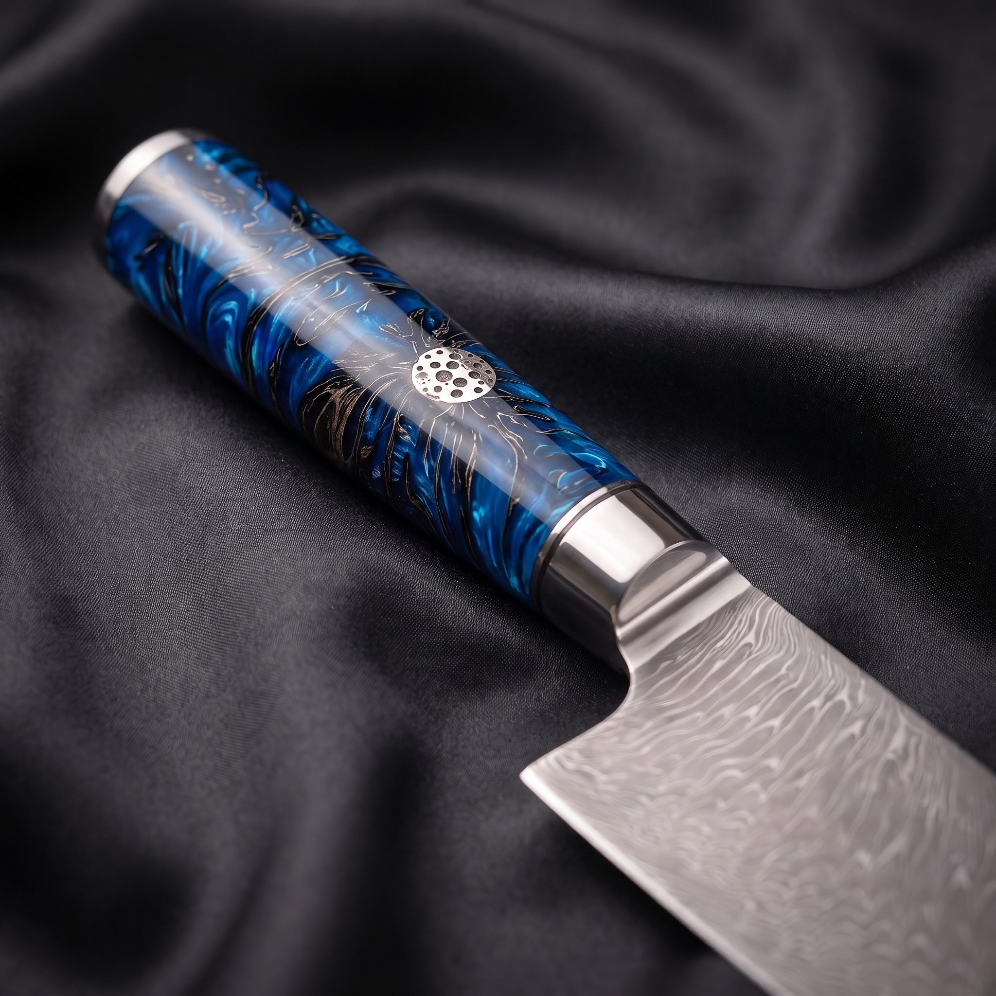Japanese Hammered Damascus Chef Knife – 7.9 inch (20 cm)
