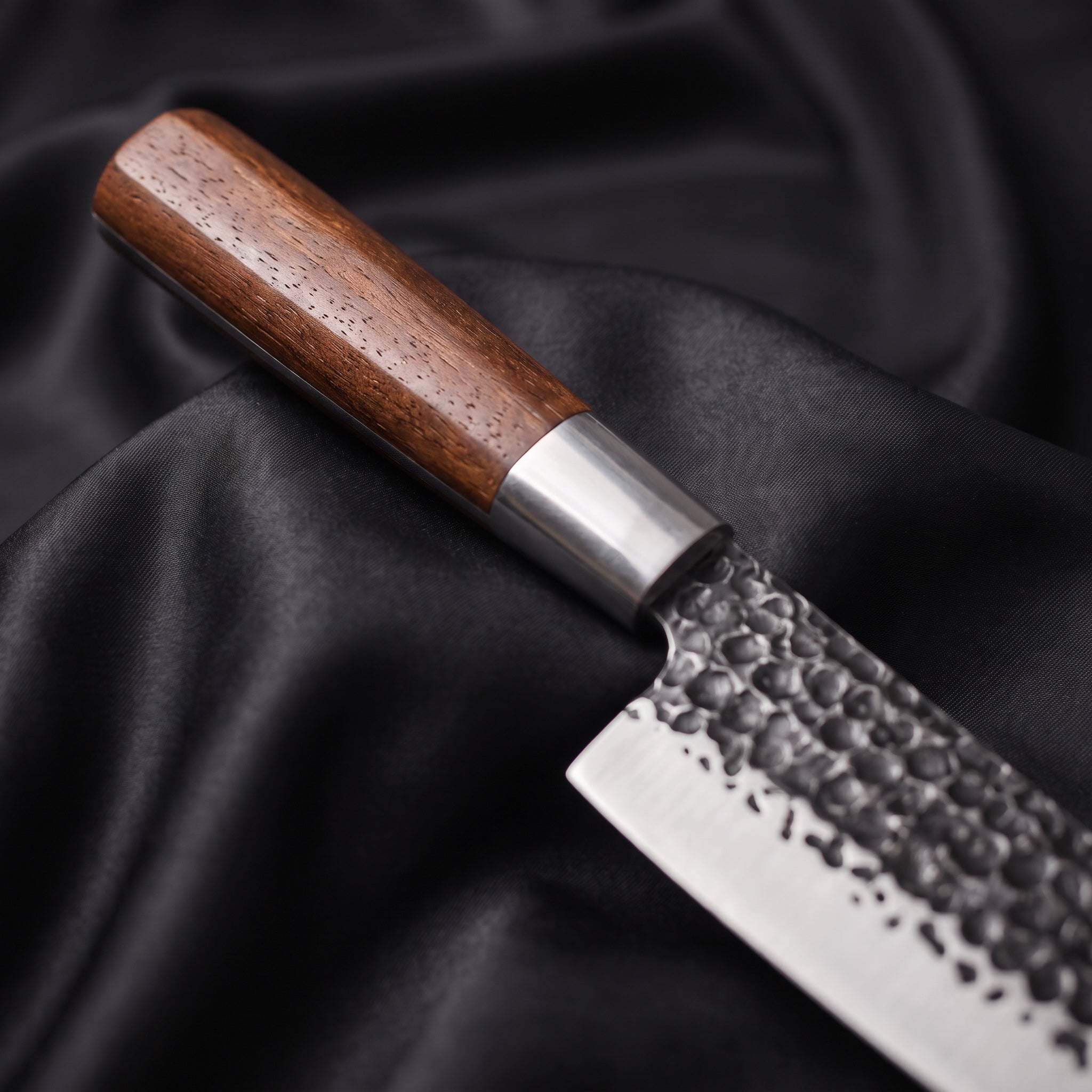 Japanese Hammered Stainless Steel Chef Knife - 7.3 inch (18.5 cm)