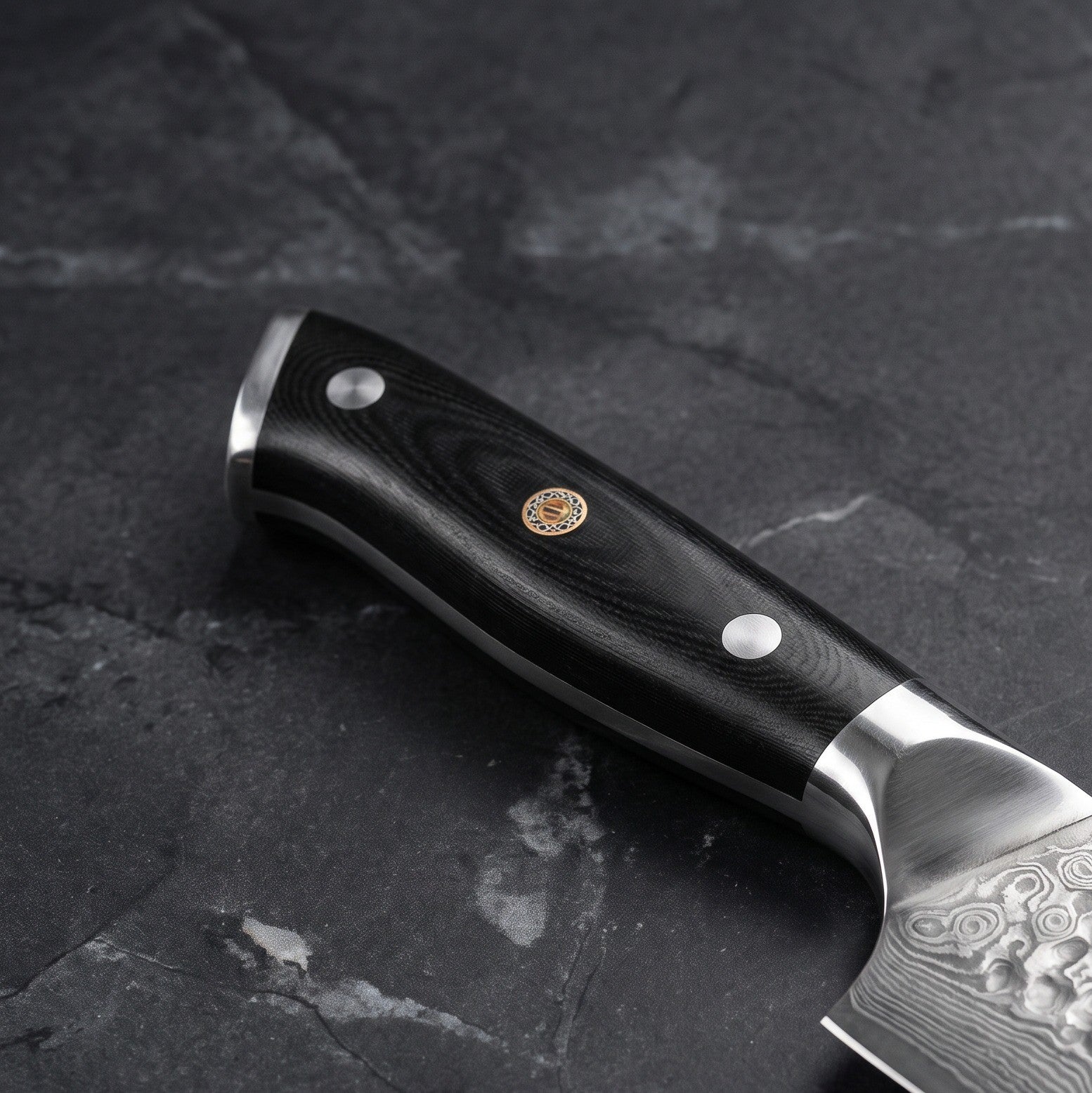 Kurenai Santoku All-Purpose Knife - handle