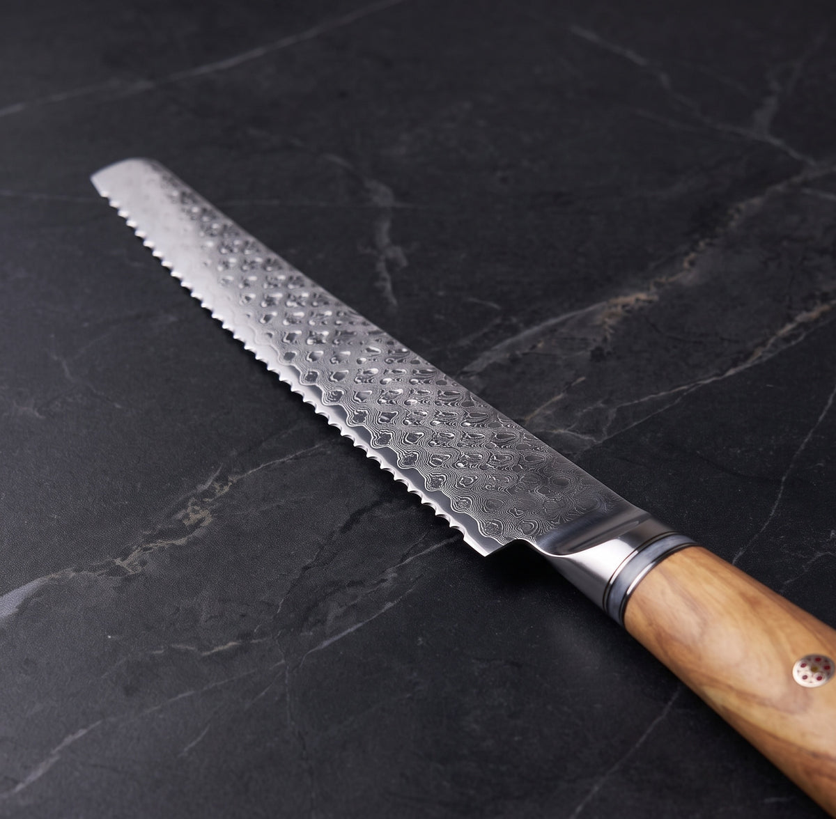 Shikkoku Bread Knife